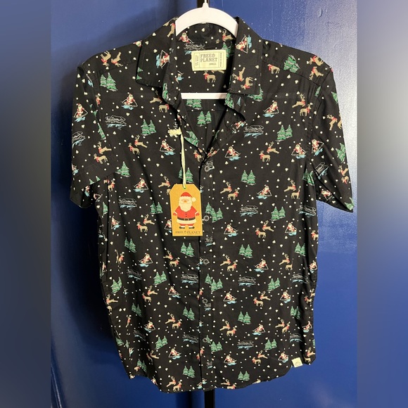 Free Planet Other - NWT Free Planet Christmas Button Up Shirt
